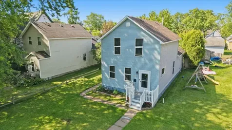 2114 E 6th Street Superior WI 54880