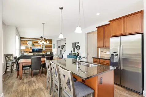 11779 Harvest Path Woodbury MN 55129