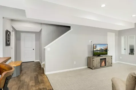 11779 Harvest Path Woodbury MN 55129