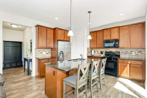 11779 Harvest Path Woodbury MN 55129