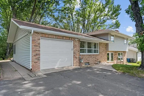 1870 7th Street NW New Brighton MN 55112