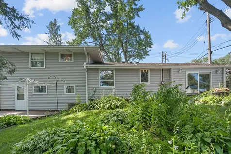 1870 7th Street NW New Brighton MN 55112