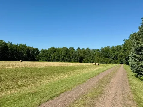 38252 Cloverdale Road Hinckley MN 55037