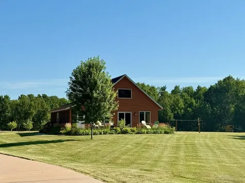 38252 Cloverdale Road Hinckley MN 55037