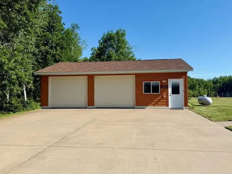38252 Cloverdale Road Hinckley MN 55037