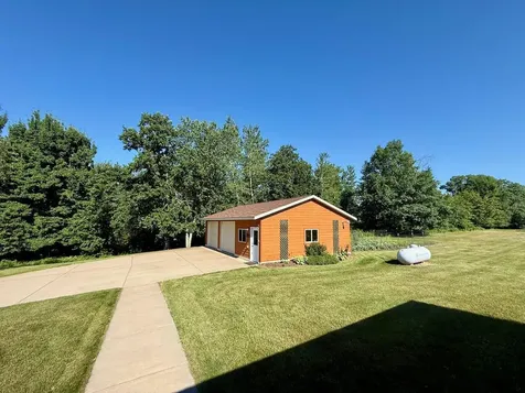38252 Cloverdale Road Hinckley MN 55037