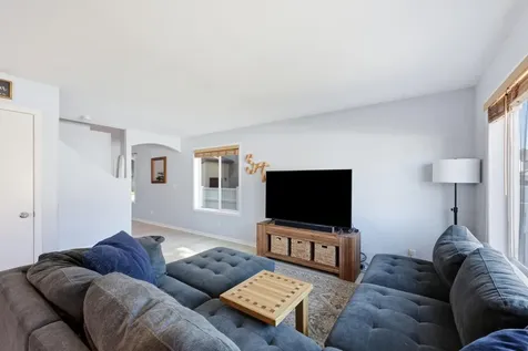 4873 53rd Street S Fargo ND 58104
