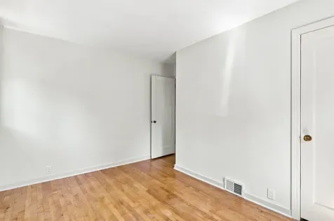 320 Kingsley Street S Winsted MN 55395