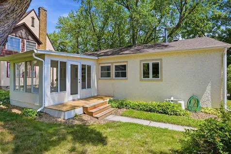 320 Kingsley Street S Winsted MN 55395