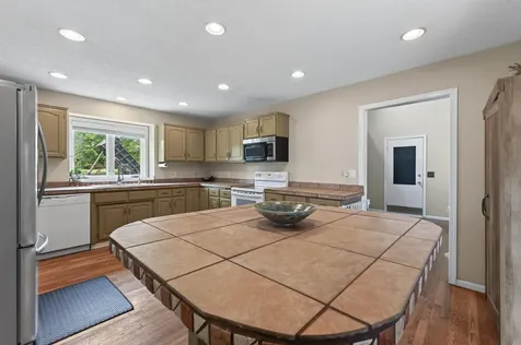 7640 Douglas Drive N Brooklyn Park MN 55443