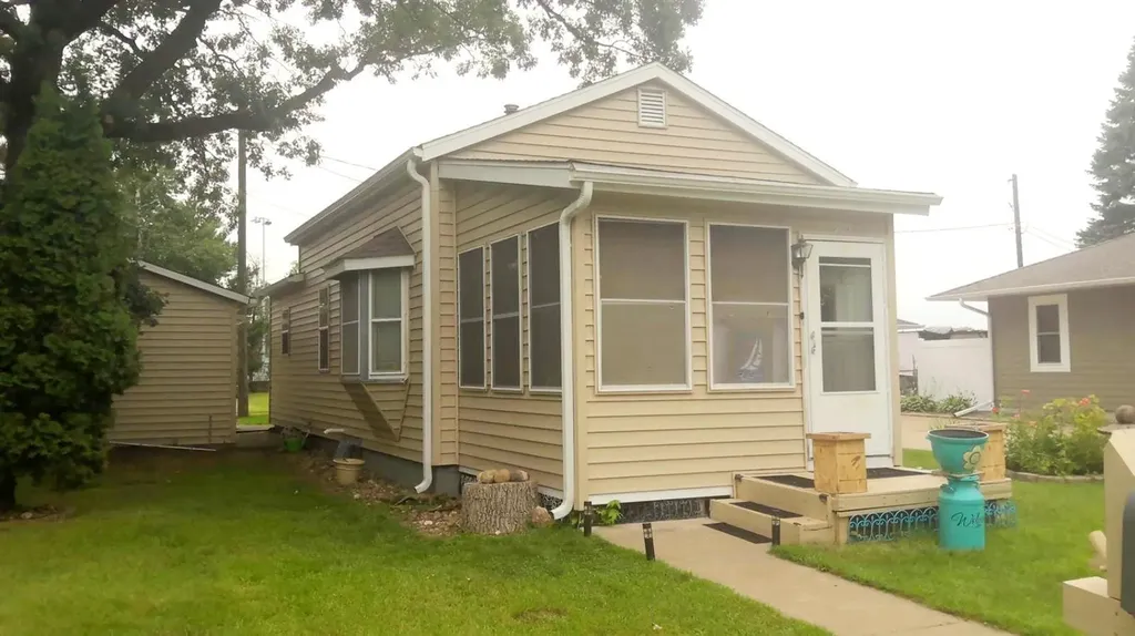 905 Poplar Street Crosby MN 56441