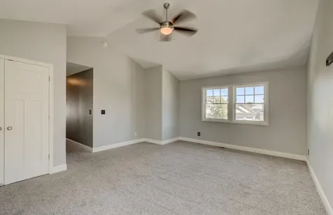 5204 Porchlight Bay Woodbury MN 55129