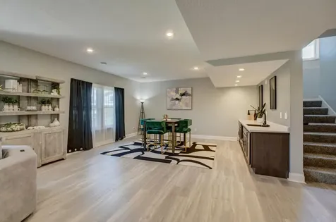 5204 Porchlight Bay Woodbury MN 55129