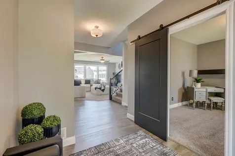 5204 Porchlight Bay Woodbury MN 55129