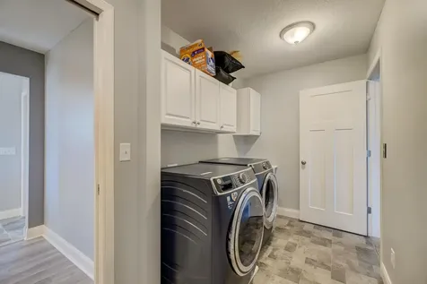 5204 Porchlight Bay Woodbury MN 55129