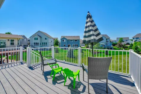 5204 Porchlight Bay Woodbury MN 55129