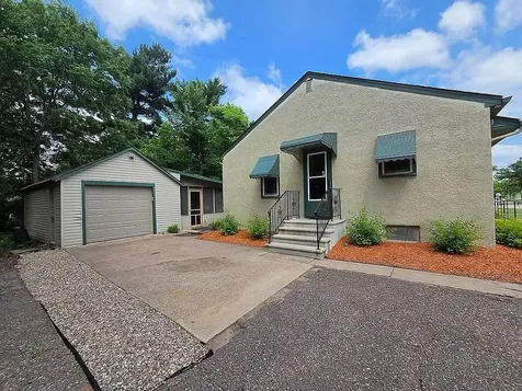 539 Brisbin Street Anoka MN 55303