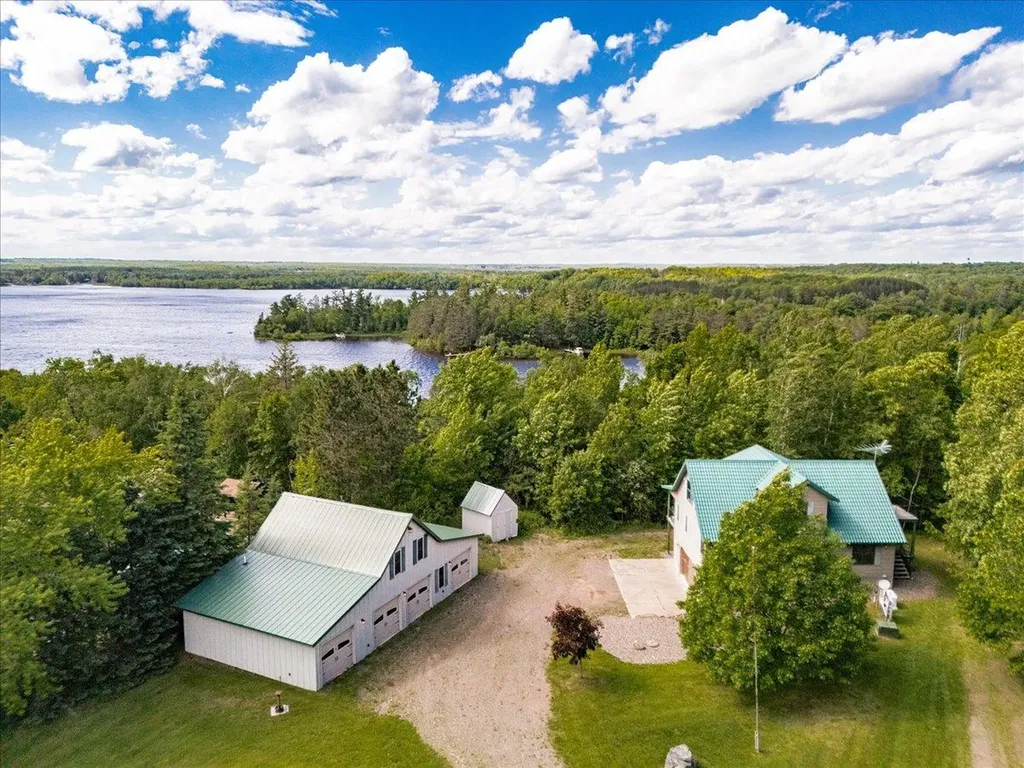 3799 S Lake Road Moose Lake MN 55767