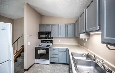 15585 Cornell Trail Rosemount MN 55068