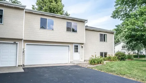 15585 Cornell Trail Rosemount MN 55068