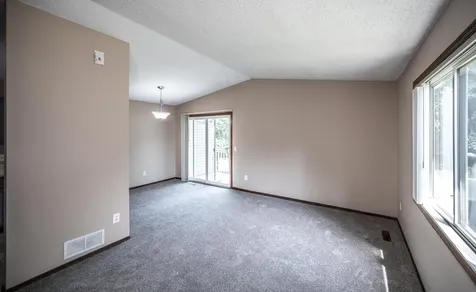 15585 Cornell Trail Rosemount MN 55068