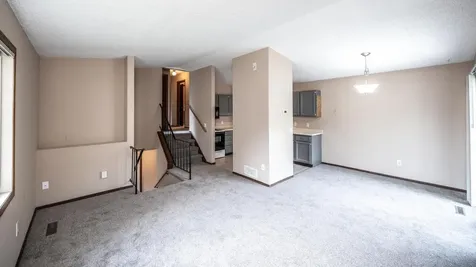 15585 Cornell Trail Rosemount MN 55068