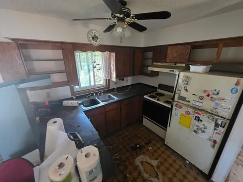 6908 64th Avenue N Brooklyn Park MN 55428