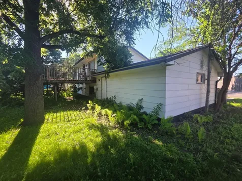6908 64th Avenue N Brooklyn Park MN 55428