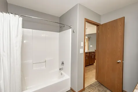 4017 9th Street S Moorhead MN 56560