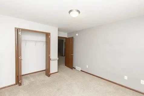 4017 9th Street S Moorhead MN 56560