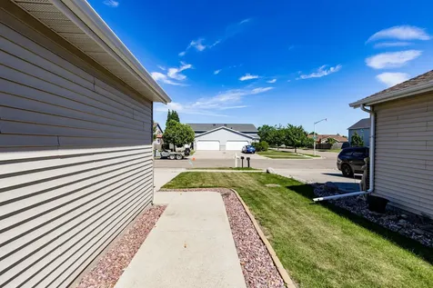 4017 9th Street S Moorhead MN 56560