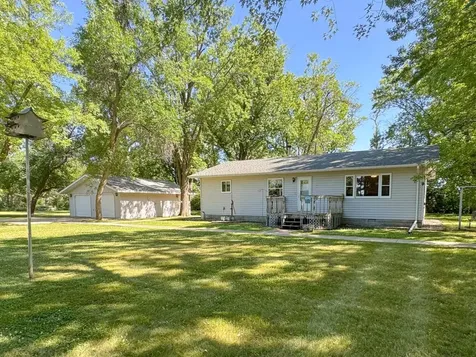25 Broadway Avenue W Milnor ND 58060