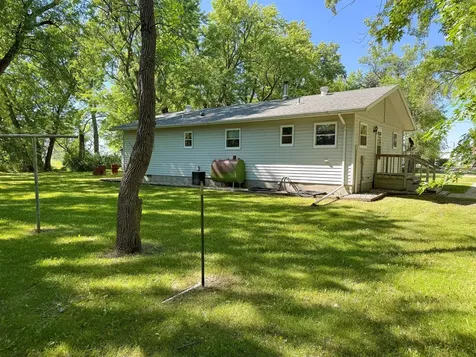 25 Broadway Avenue W Milnor ND 58060