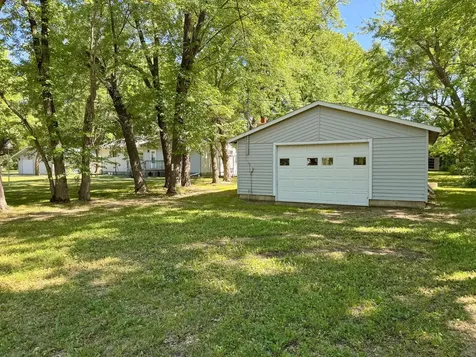 25 Broadway Avenue W Milnor ND 58060