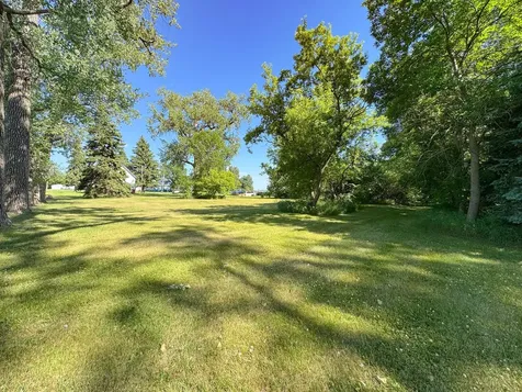 25 Broadway Avenue W Milnor ND 58060