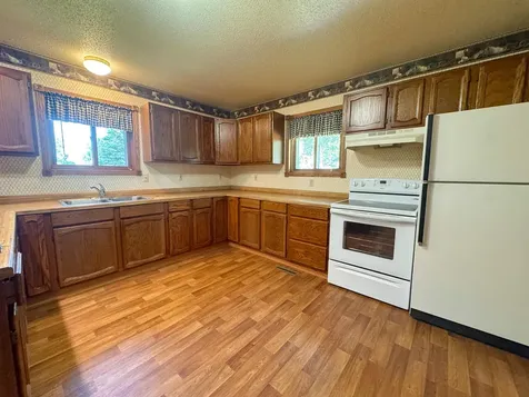 25 Broadway Avenue W Milnor ND 58060