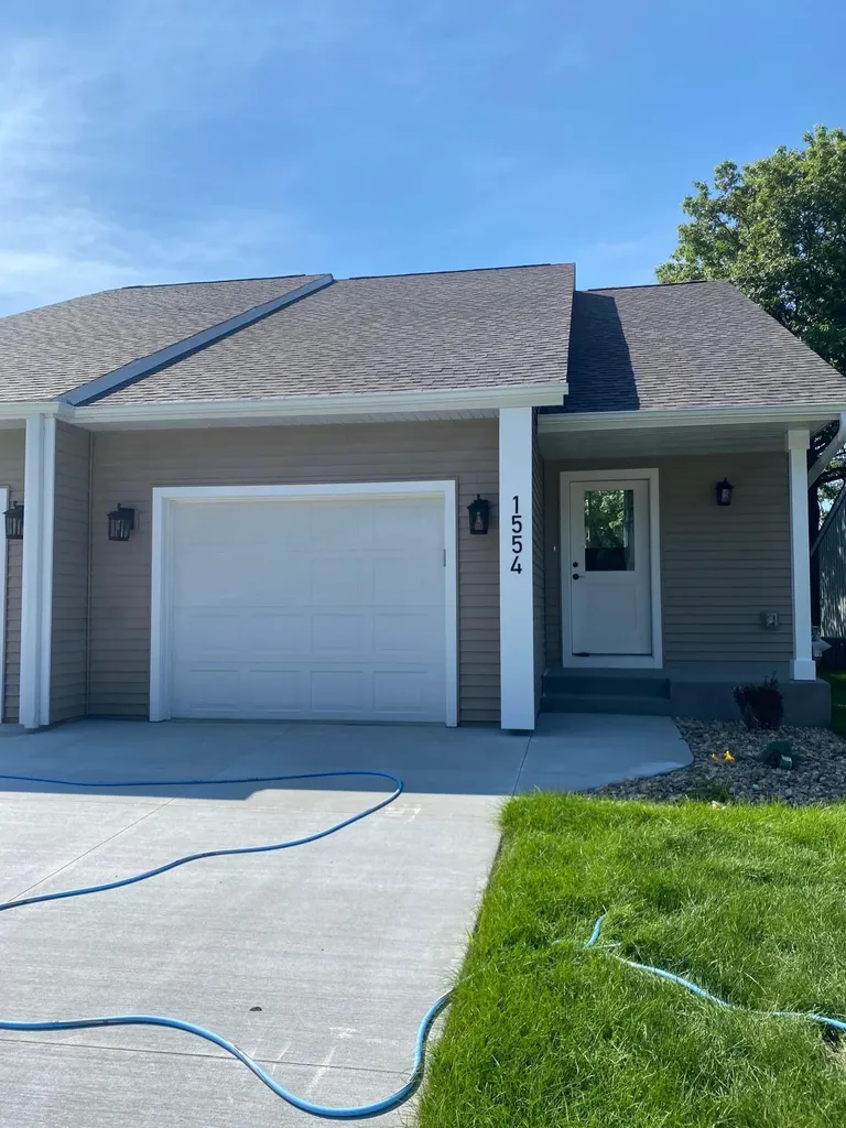 1554 Kings Court SE Rochester MN 55904