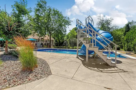 27284 110th Street NW Zimmerman MN 55398