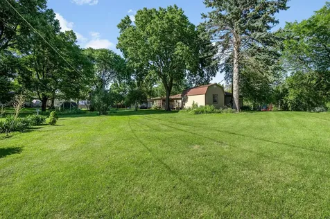 1024 Holden Place Fairmont MN 56031