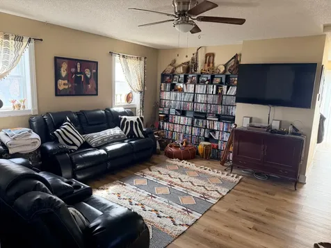 9711 Ireland Avenue NW Annandale MN 55302