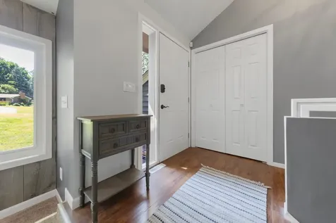 13628 Vincent Circle Burnsville MN 55337