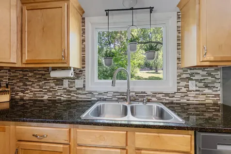 13628 Vincent Circle Burnsville MN 55337