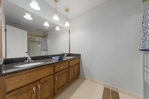13628 Vincent Circle Burnsville MN 55337