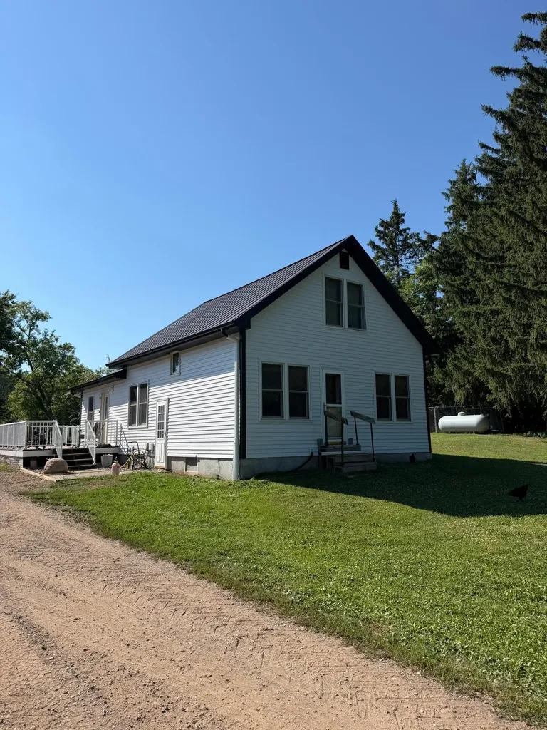42550 Cedarcrest Trail Harris MN 55032