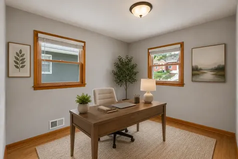 513 9th Avenue S South Saint Paul MN 55075