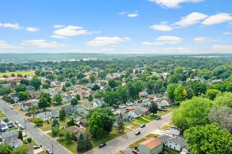 513 9th Avenue S South Saint Paul MN 55075