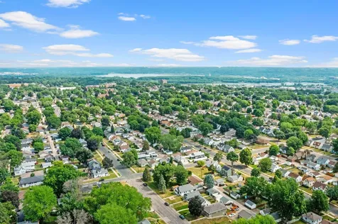 513 9th Avenue S South Saint Paul MN 55075