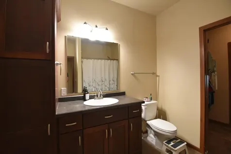 6105 61 Avenue S Fargo ND 58104