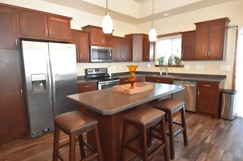 6105 61 Avenue S Fargo ND 58104