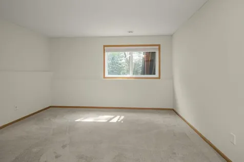10642 Pond Curve Woodbury MN 55129